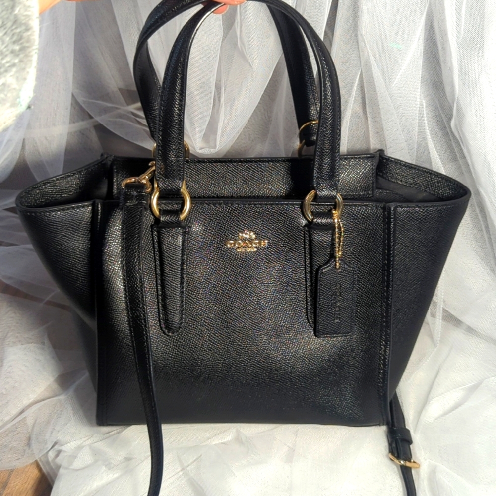 EUC Coach Crosby carryall textured crossbody tote black F11925